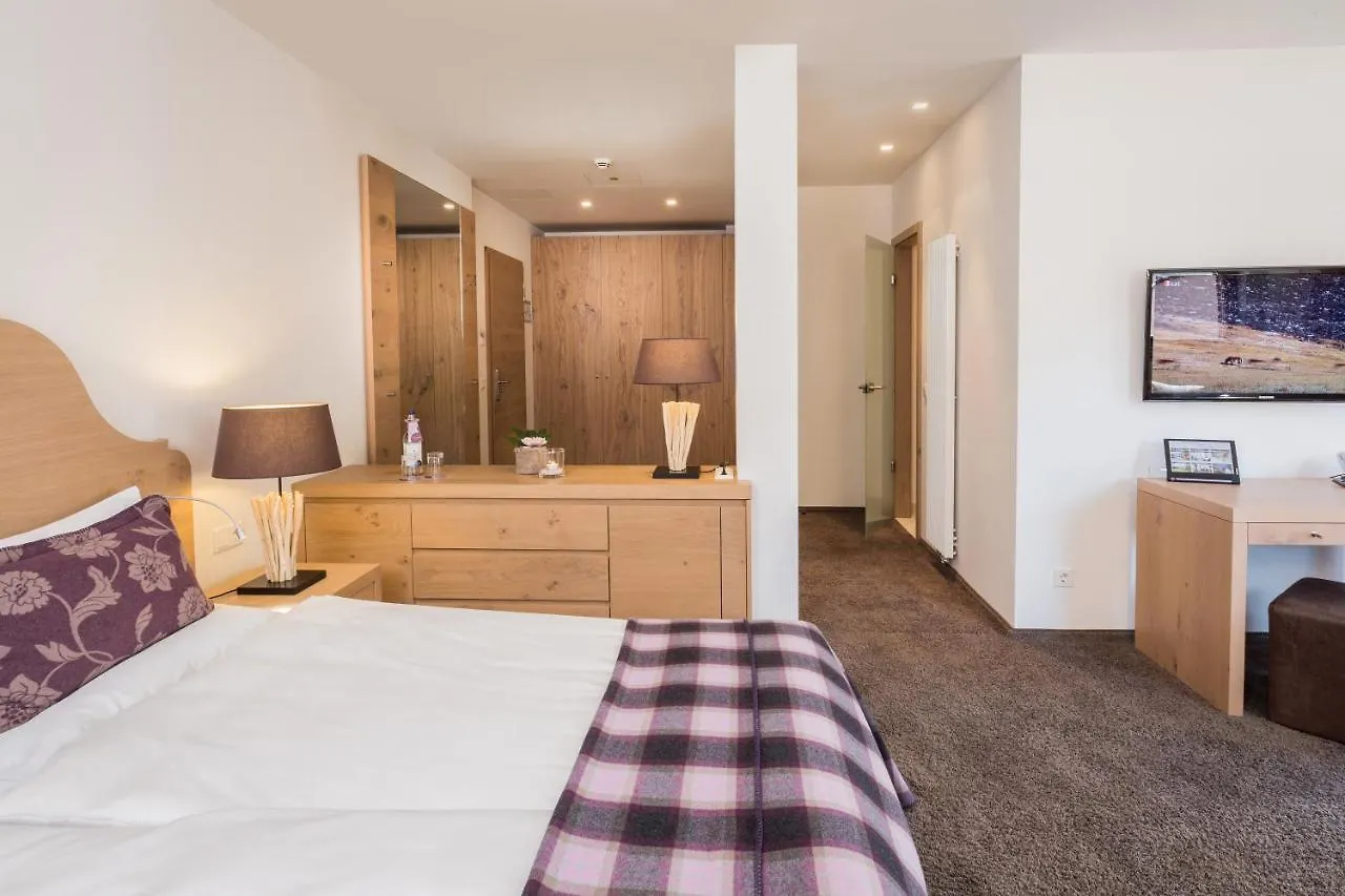 Hotel Exquisit Oberstdorf 4*,  Deutschland